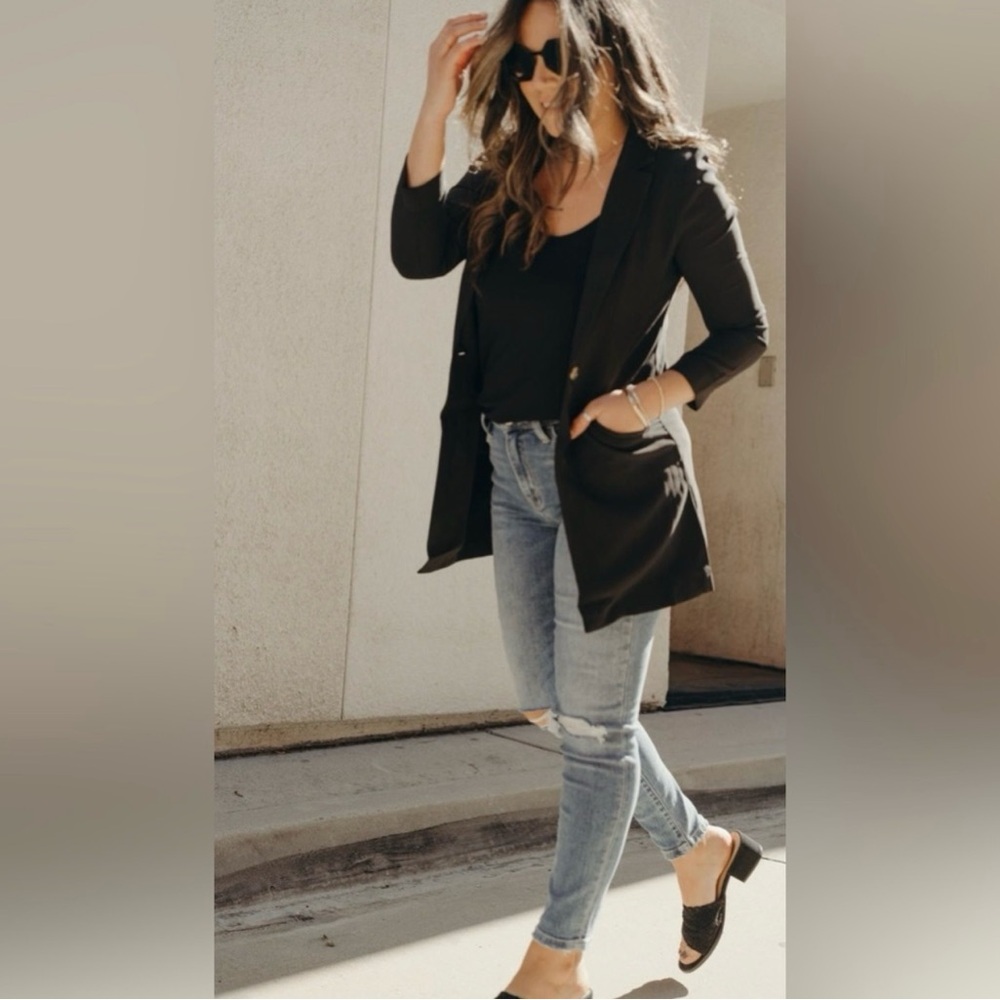 NWOT Carly Jean Los Angeles Weston Blazer in Black